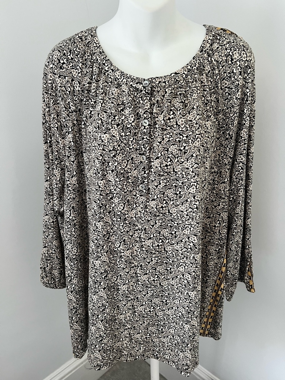 J. Jill NWT Brown and Cream Floral Button-Front Tunic Sz. L
